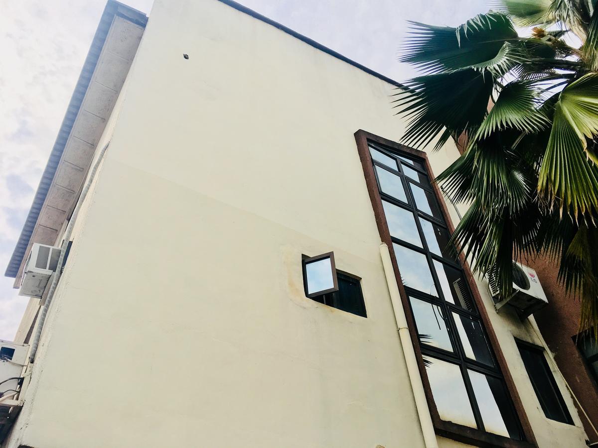 Dalian Guest House Ikeja Exterior photo